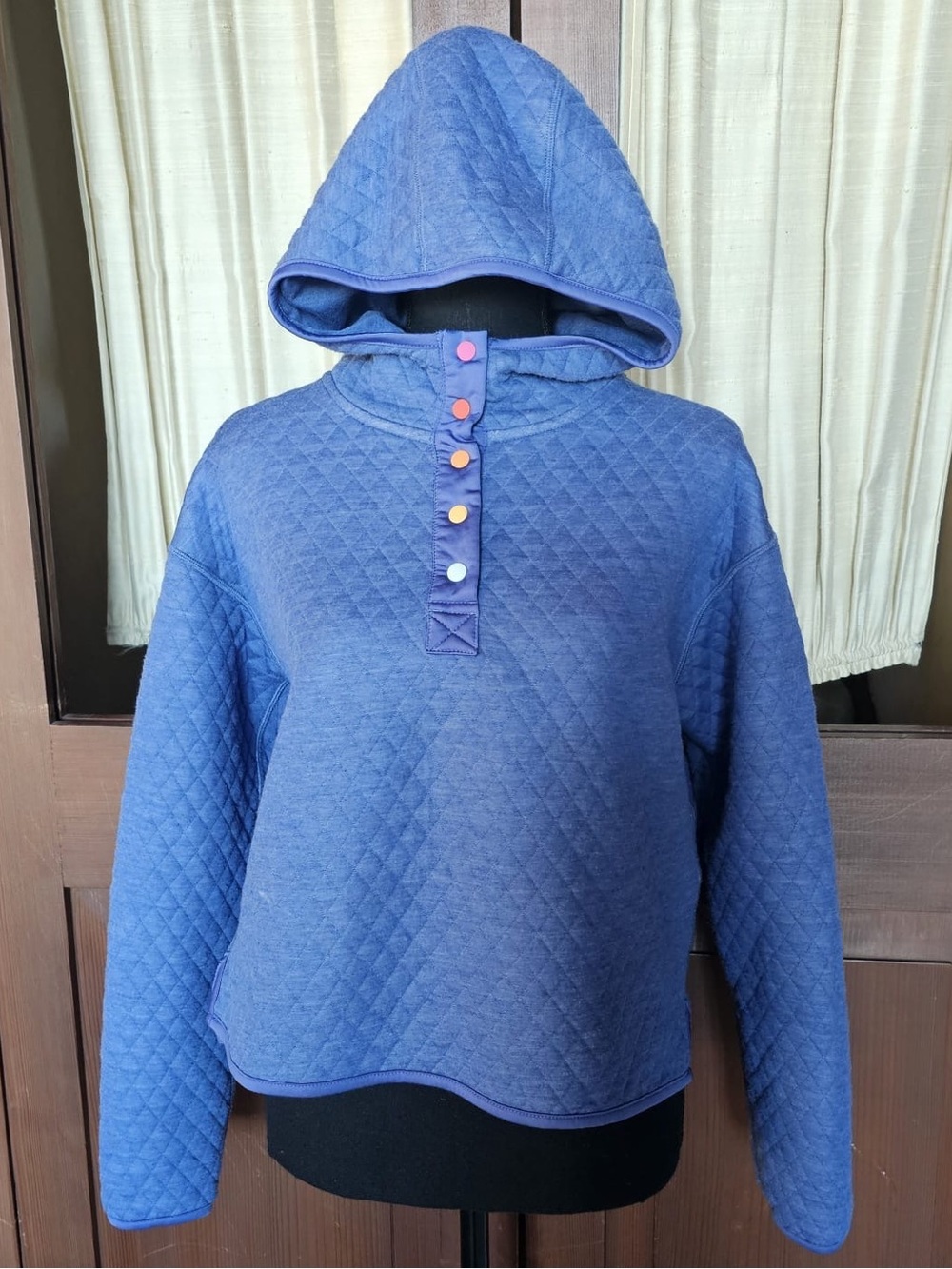 Marine Layer Quilted Blue Hooded Pullover with Multicolor Snap Placket